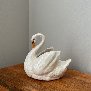 Swan vase
